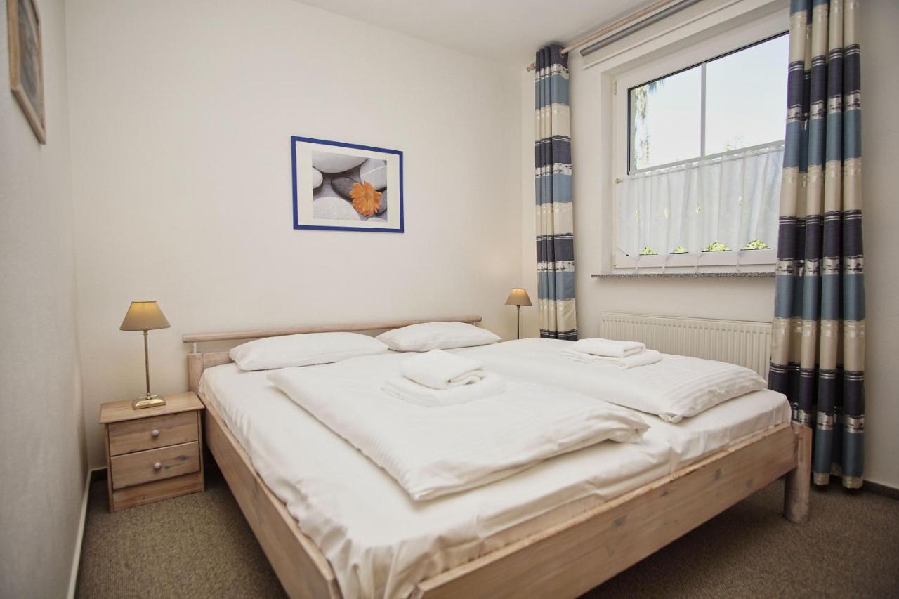 Nah Am Meer, Ruhige Lage, Gratis Nutzung Vom Ahoi Erlebnisbad Und Sauna In Sellin - Haus Inselblick Fewo 01 เกอเรน ภายนอก รูปภาพ