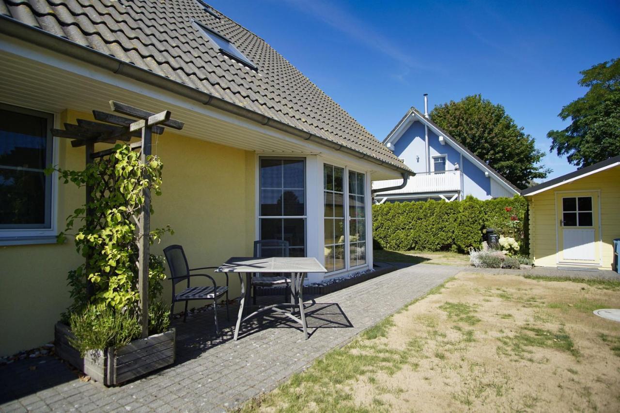 Nah Am Meer, Ruhige Lage, Gratis Nutzung Vom Ahoi Erlebnisbad Und Sauna In Sellin - Haus Inselblick Fewo 01 เกอเรน ภายนอก รูปภาพ